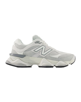 SNEAKERS UNISEX 9060 - LIGHT GREY CON REFLECTION U9060. 2FM NEW BALANCE 