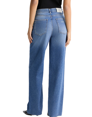 JEANS DONNA WIDE LEG CON ORLO SFRANGIATO