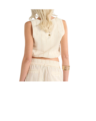 TOP CROPPED