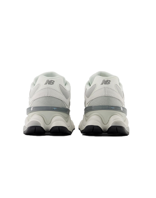 SNEAKERS UNISEX 9060 - LIGHT GREY CON REFLECTION U9060. 2FM NEW BALANCE 